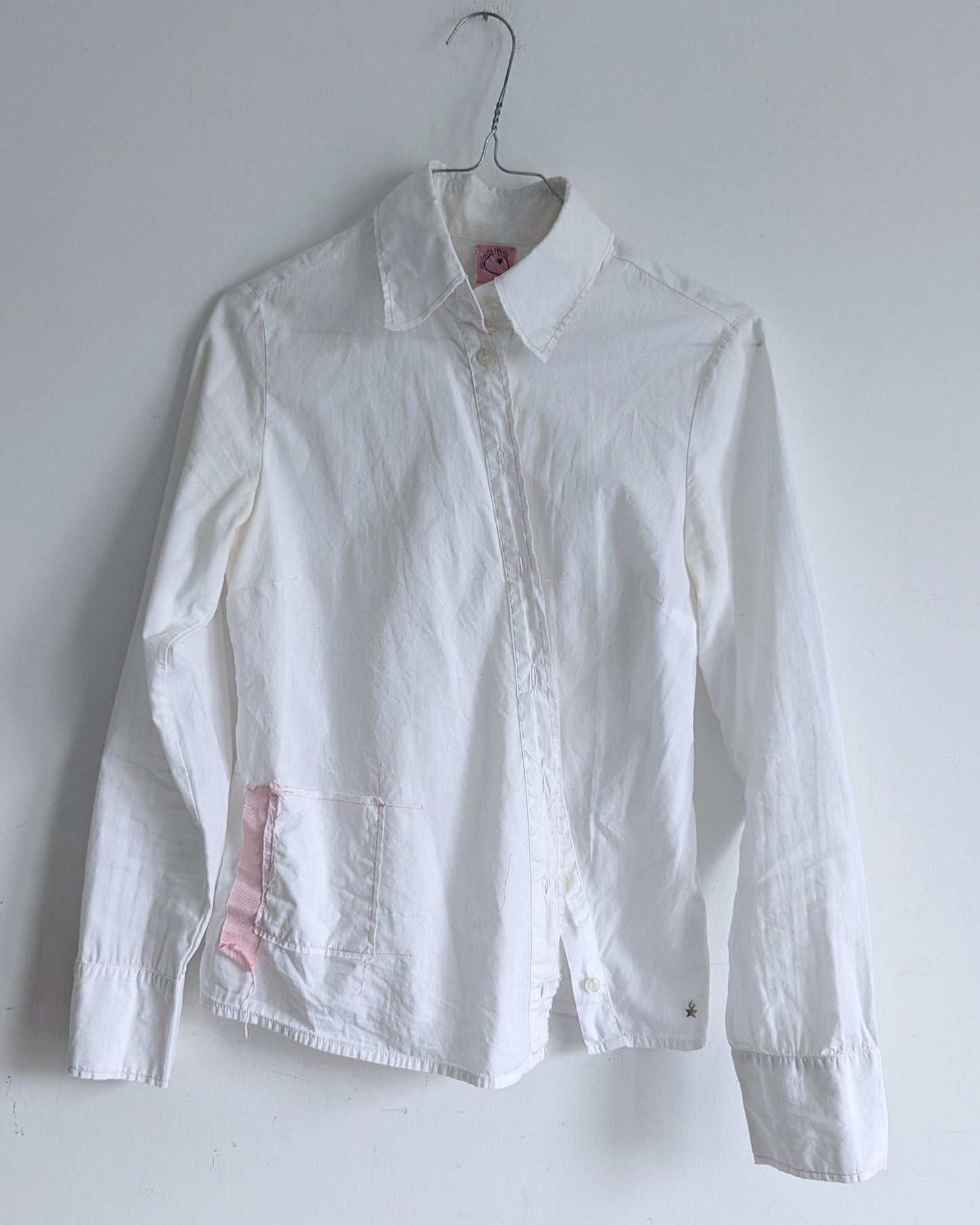 WHITE SHIRT