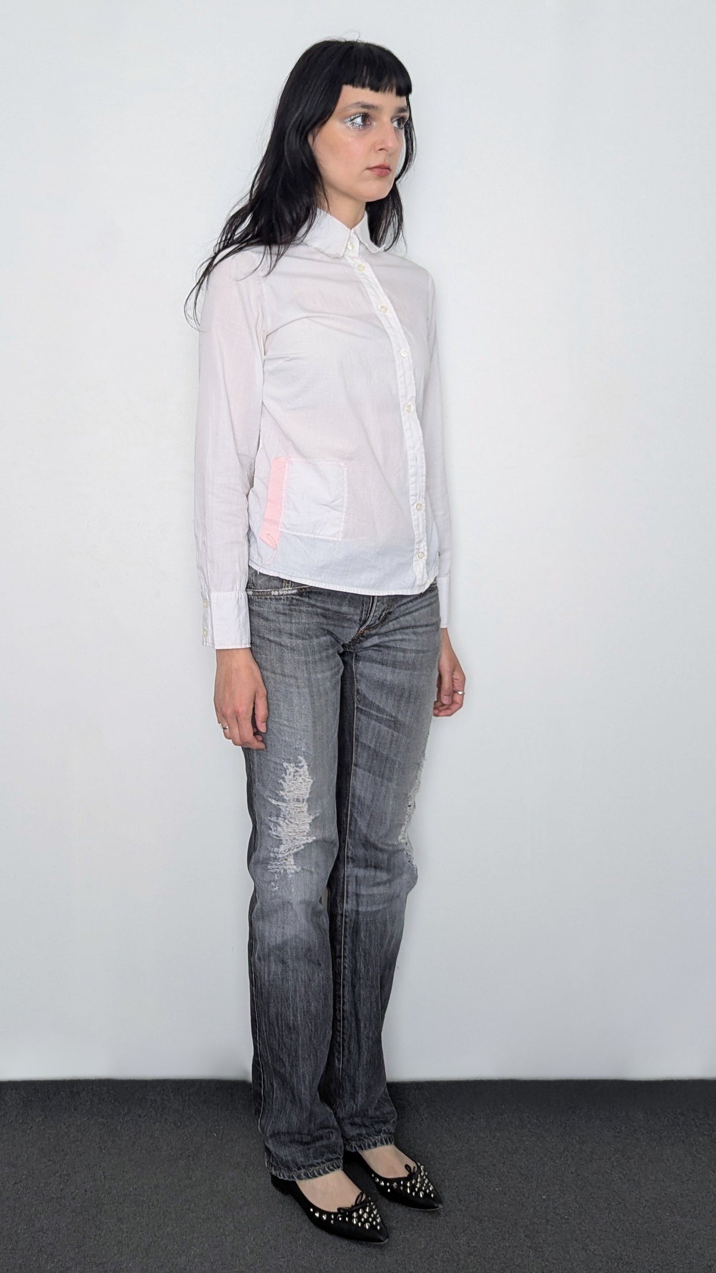 WHITE SHIRT