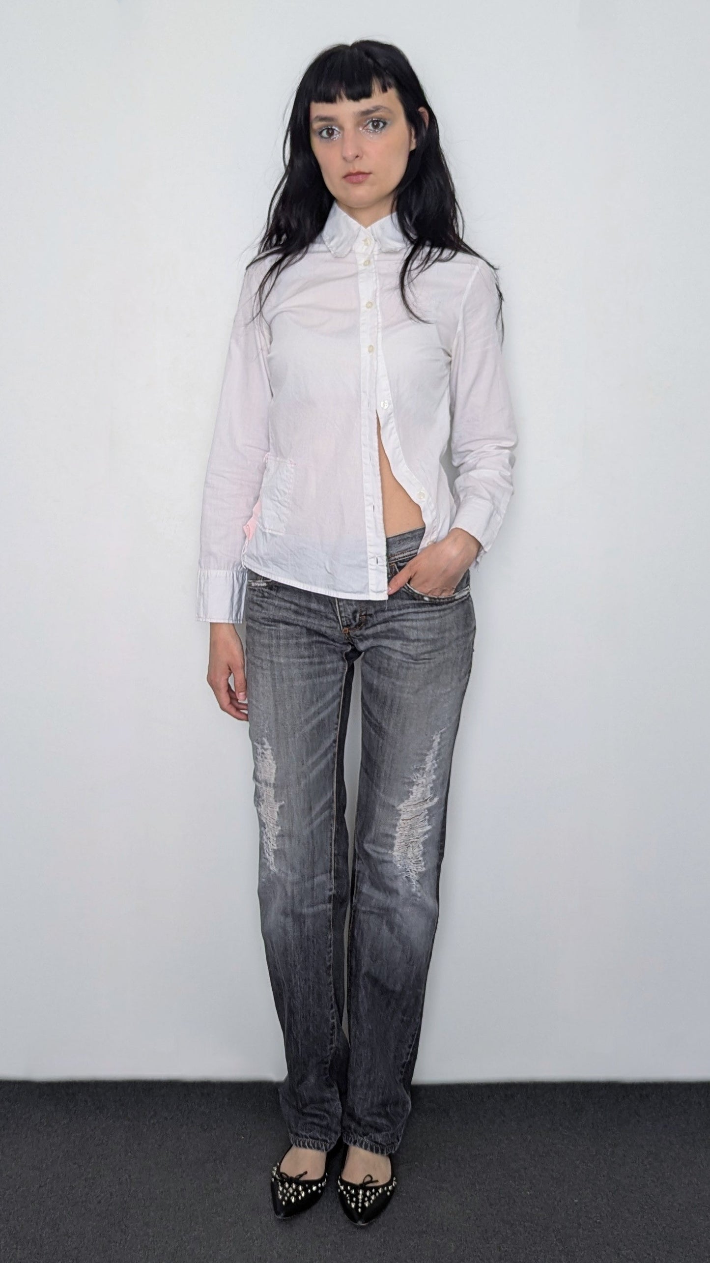 WHITE SHIRT