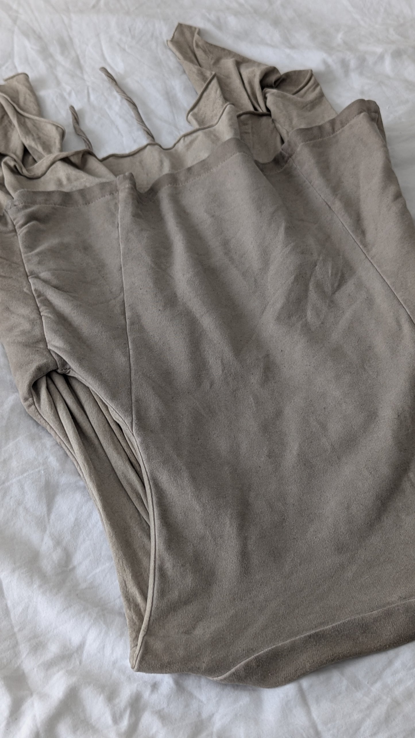 BEIGE SWEATER