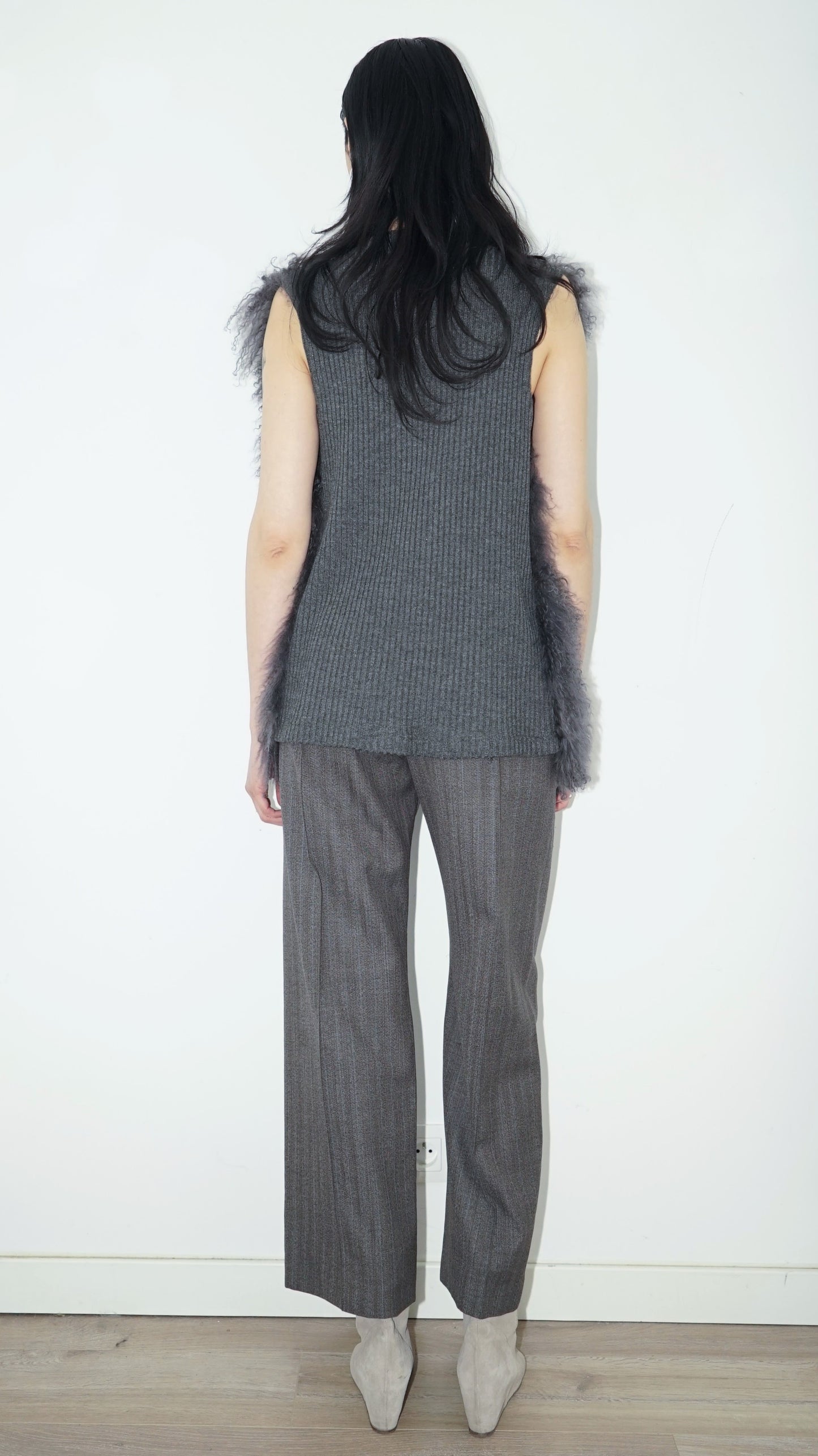 FUR VEST