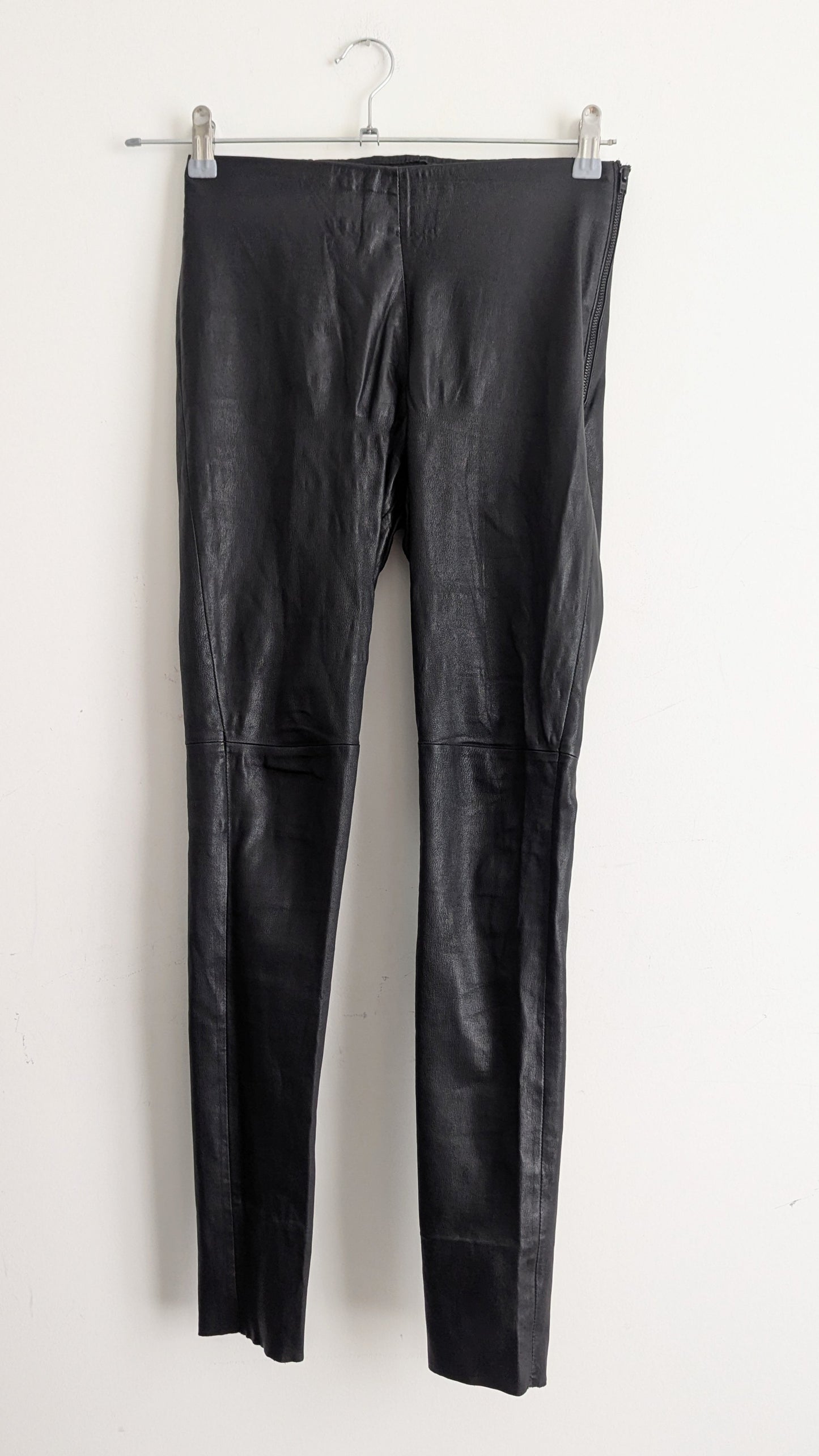 LEATHER LEGGINGS