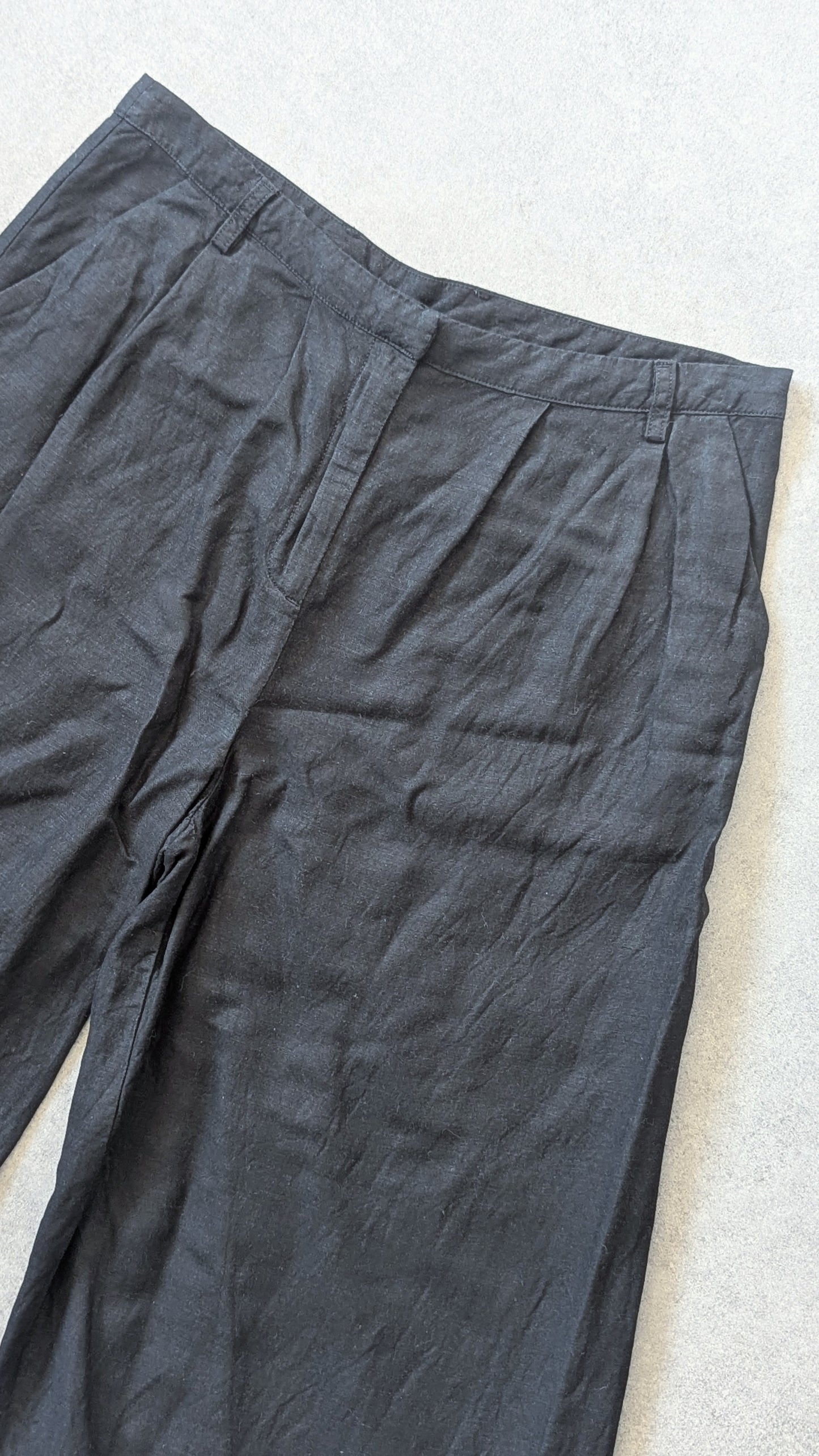 LINEN SHORT