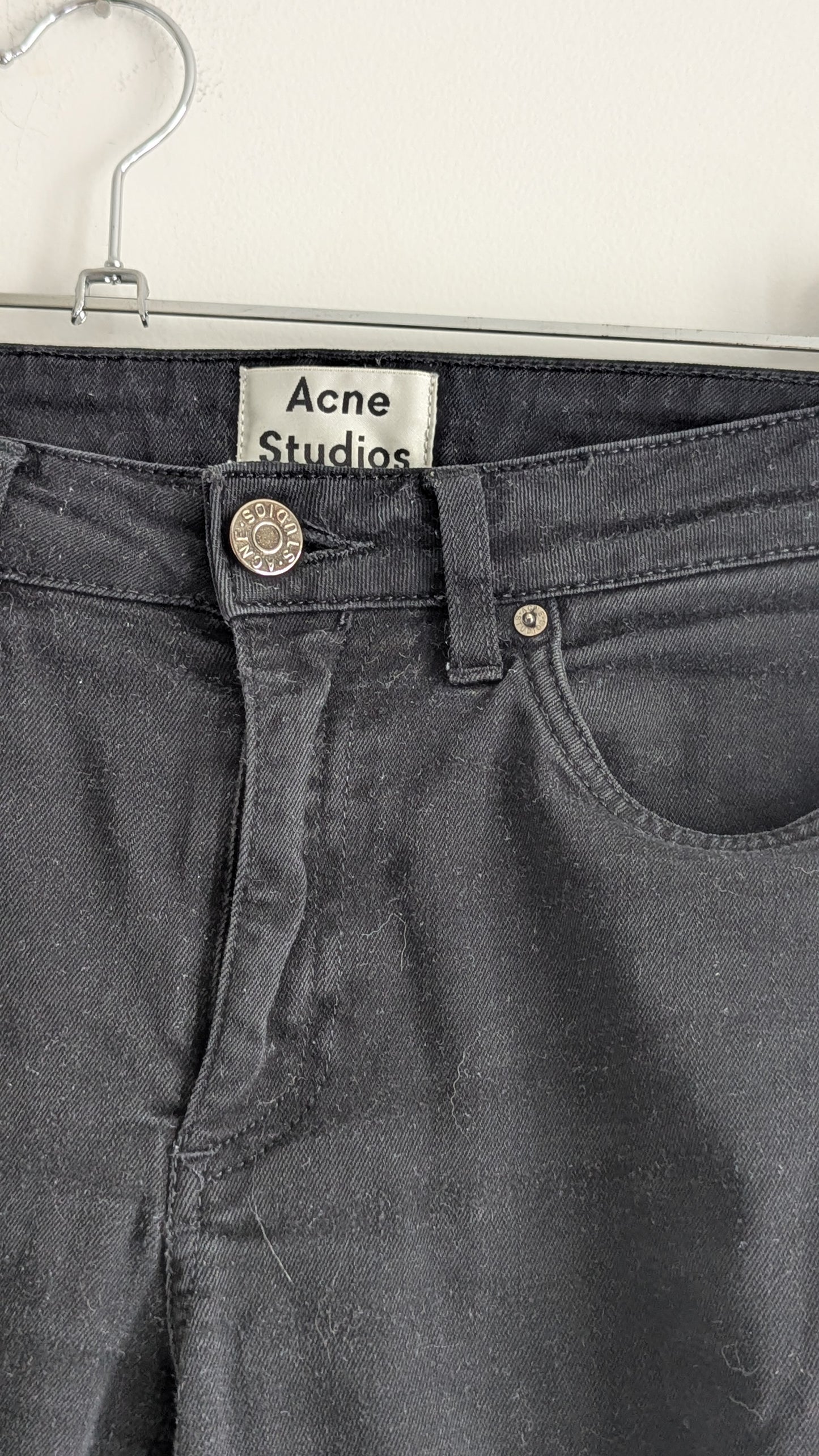 ACNE SKINNY