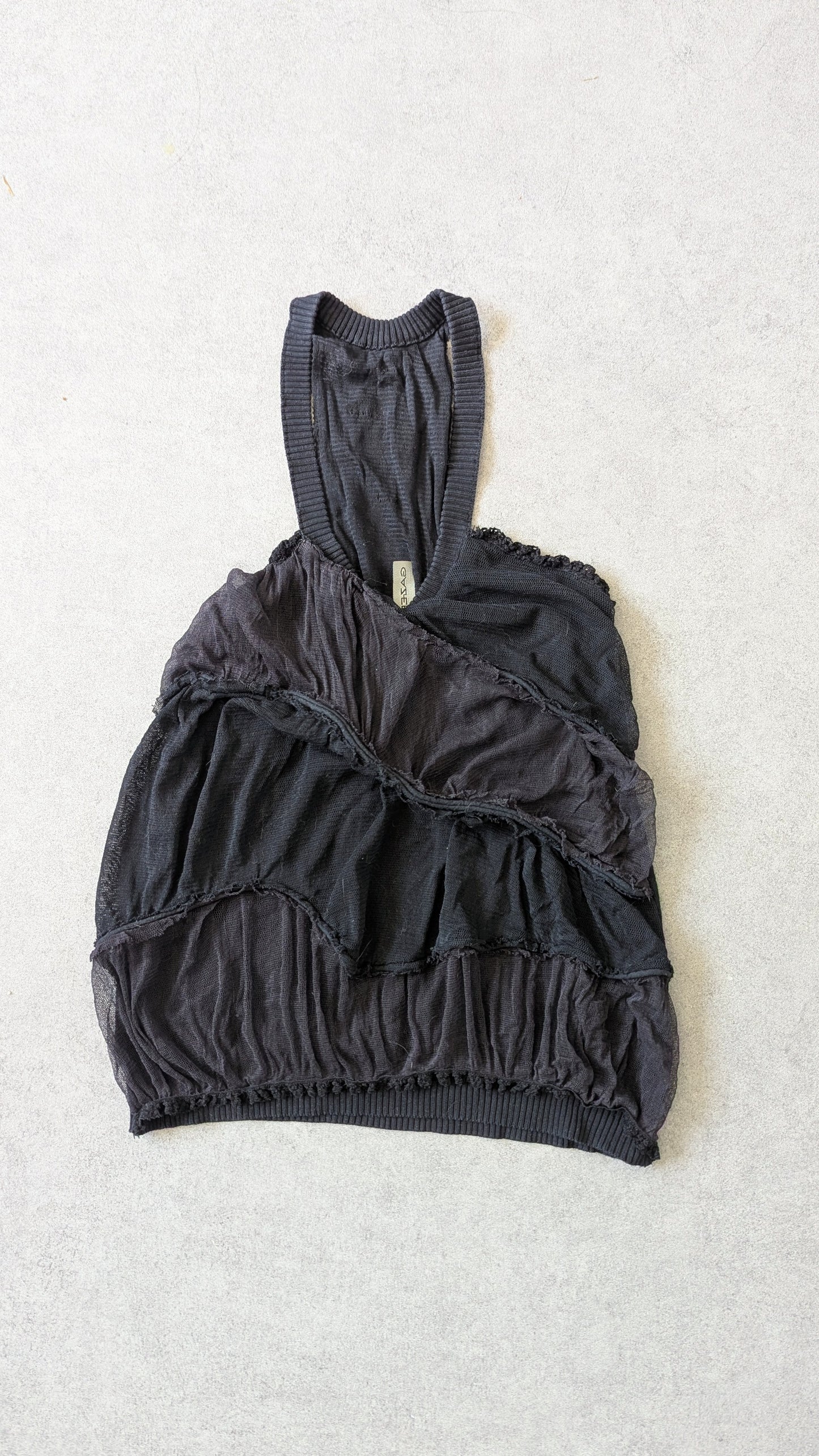 RUFFLED TOP