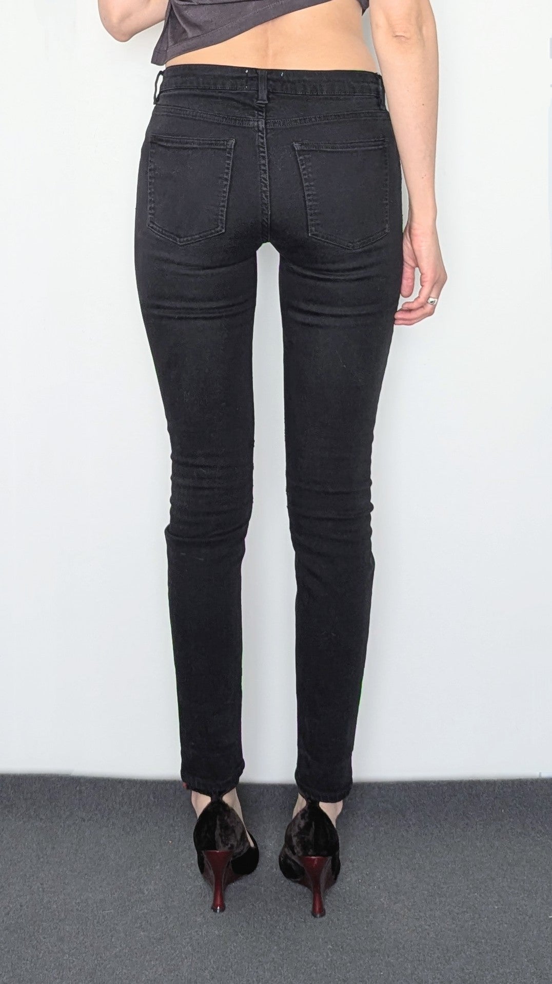 ACNE SKINNY