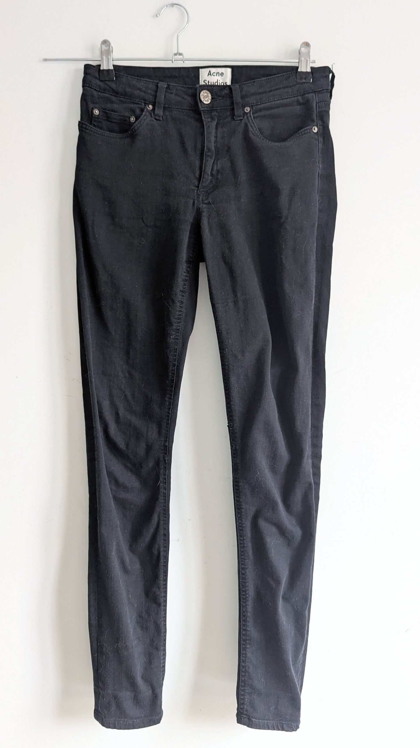ACNE SKINNY