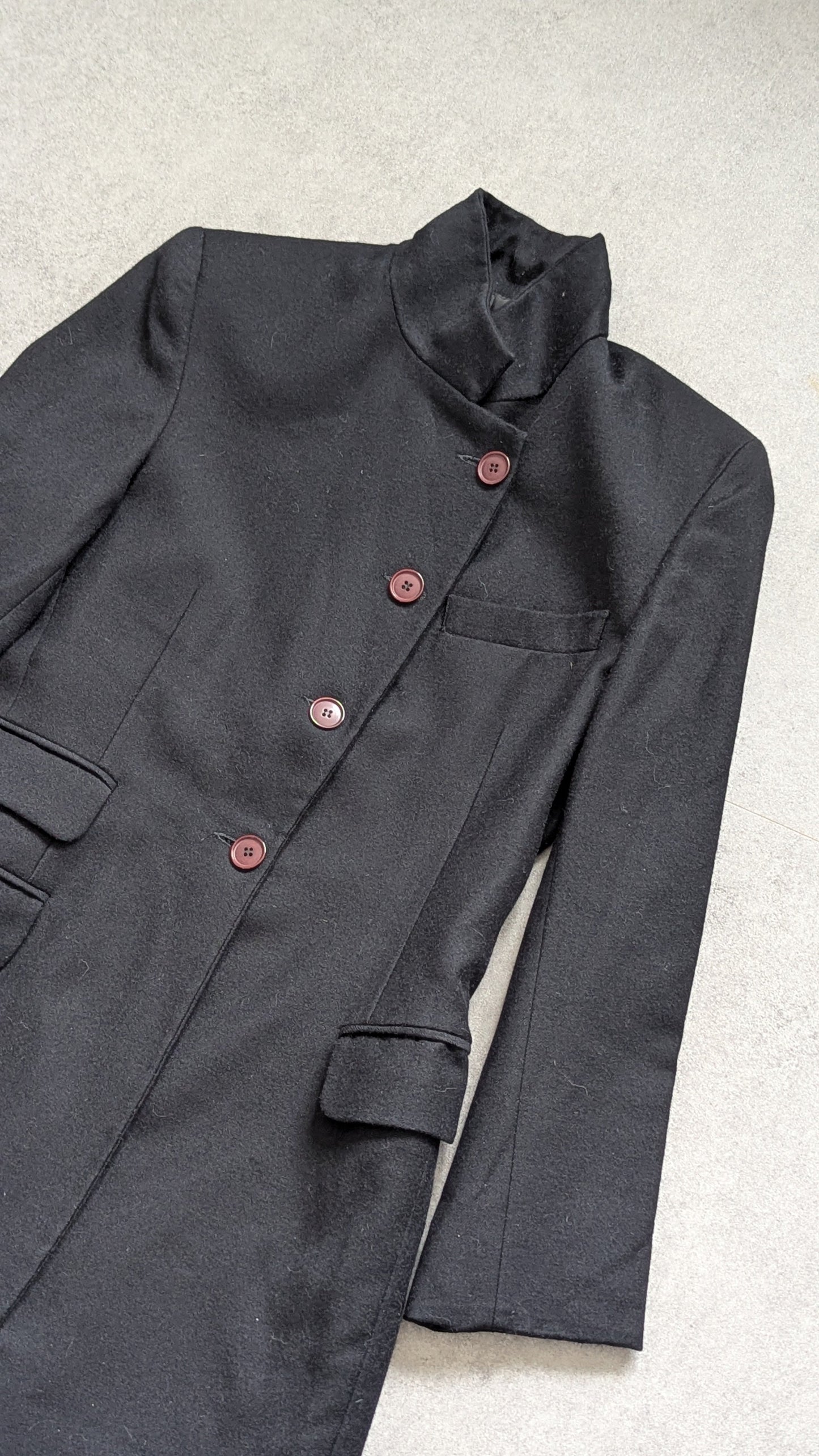 ASYMETRICAL BLAZER