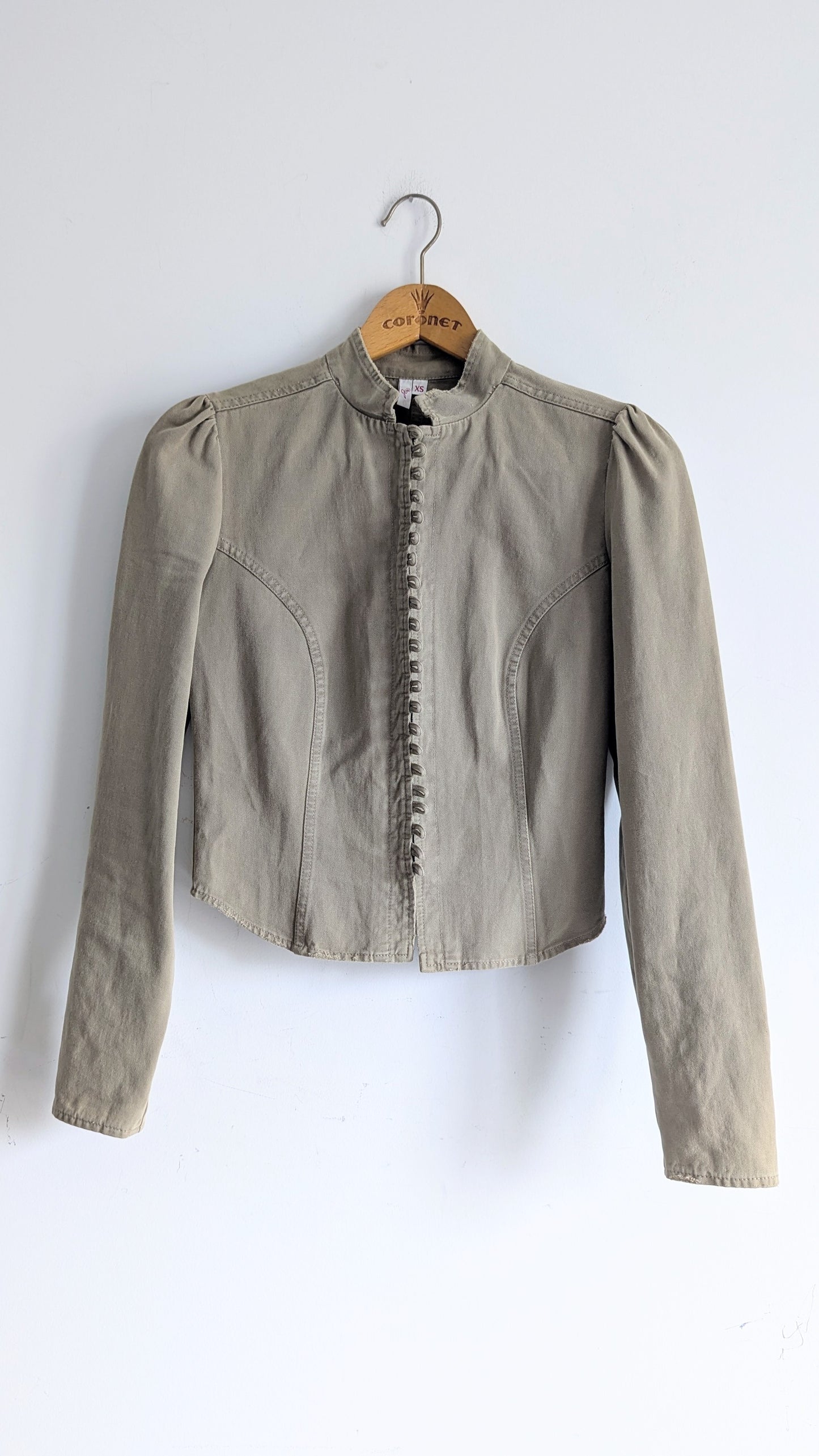 BEIGE JACKET