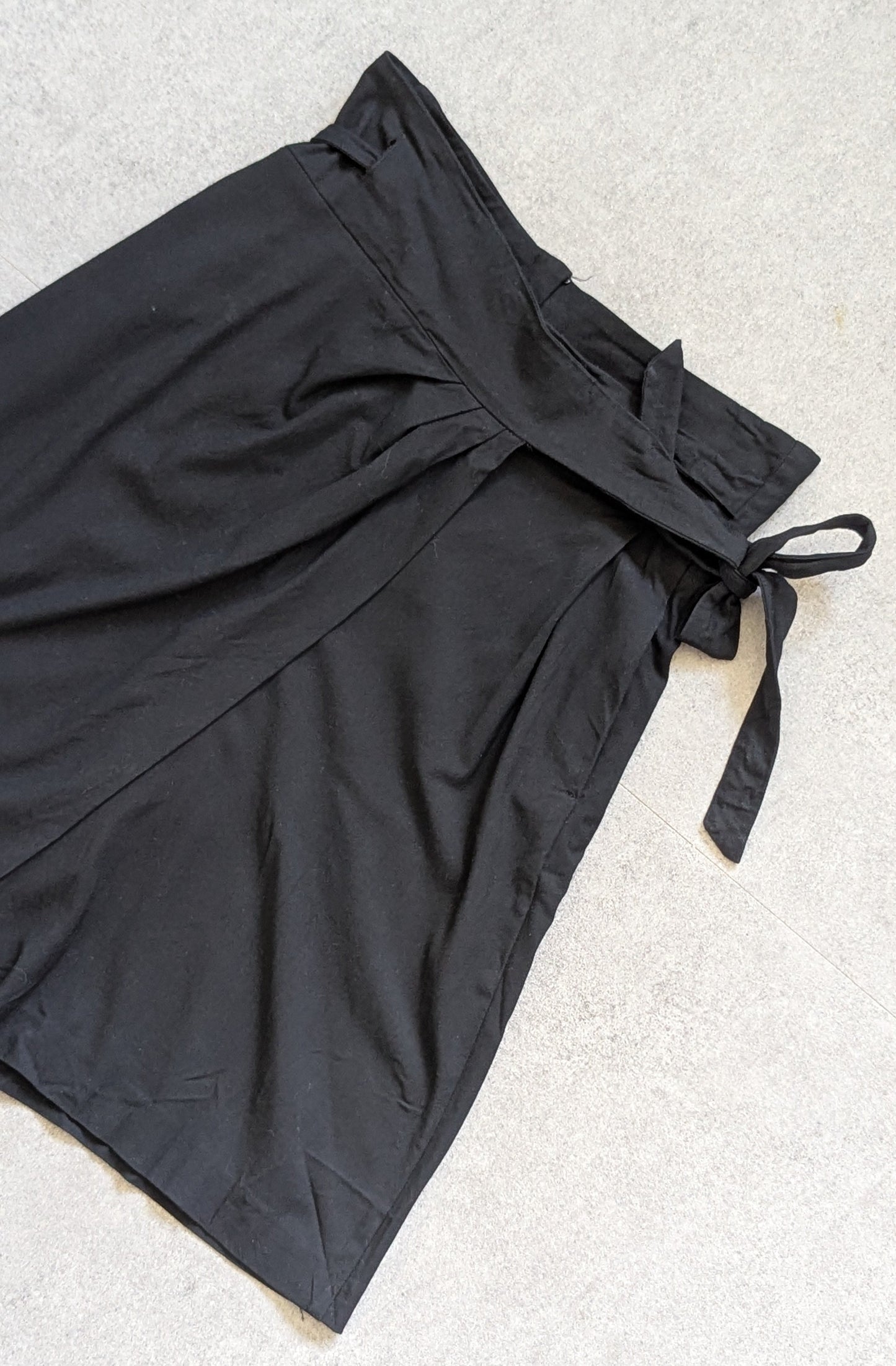 PLEATED SHORT